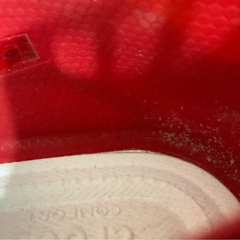 Crocs red white Men’s size 9
